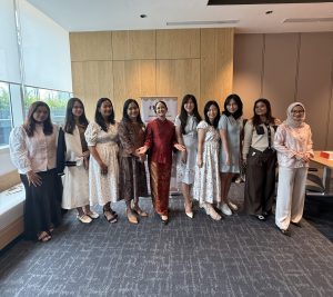 Wanita Elegan di Masterclass Ladies of Elegance